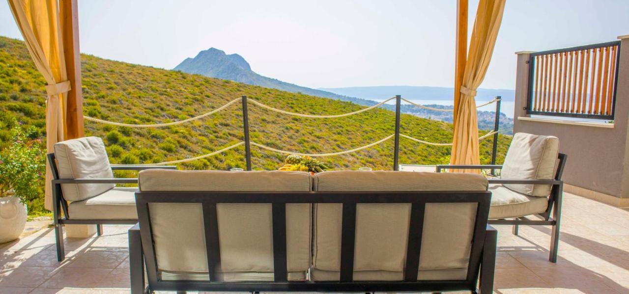 Hill Apartment With Private Pool Kucine Екстер'єр фото