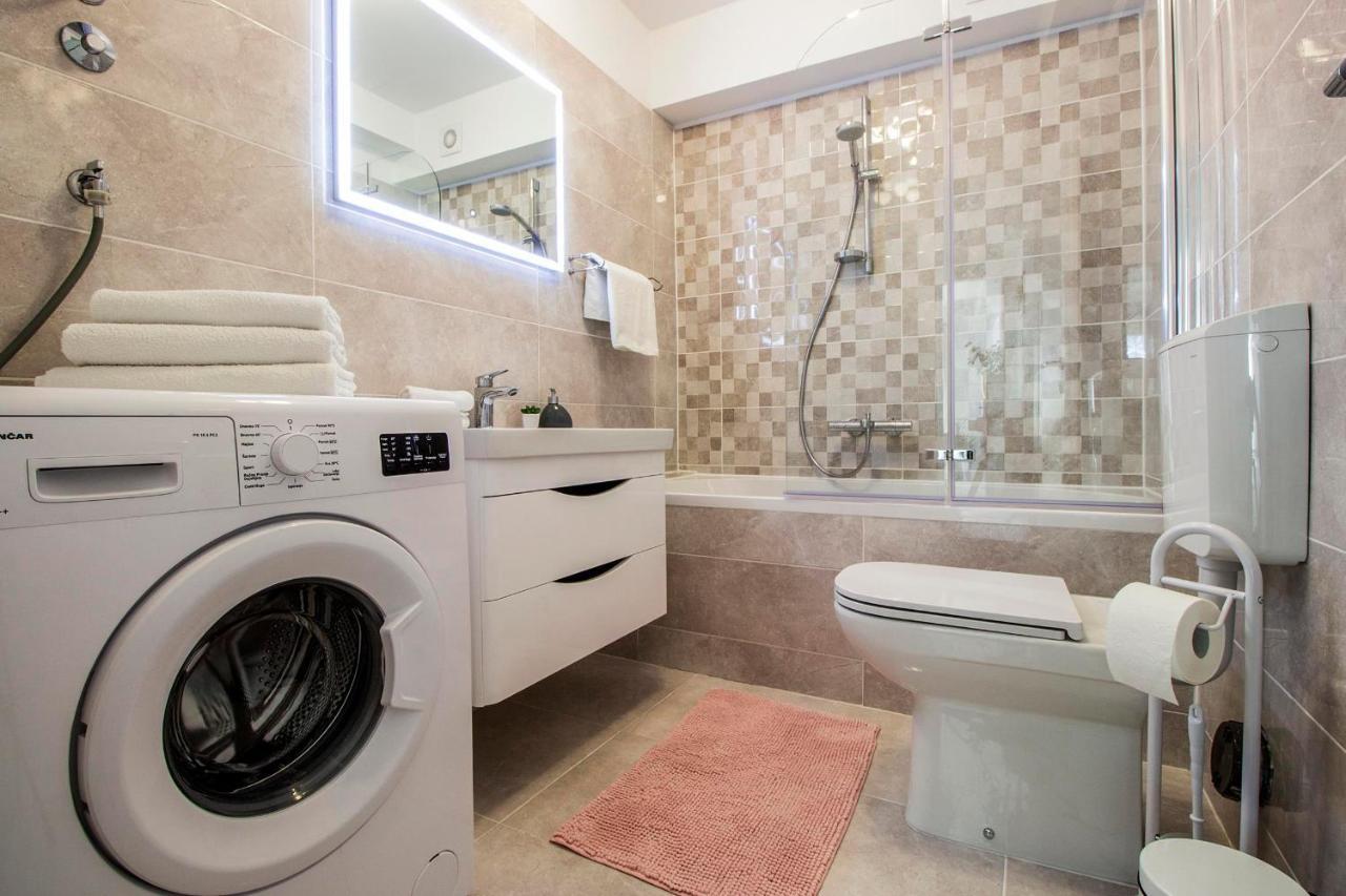 Hill Apartment With Private Pool Kucine Екстер'єр фото